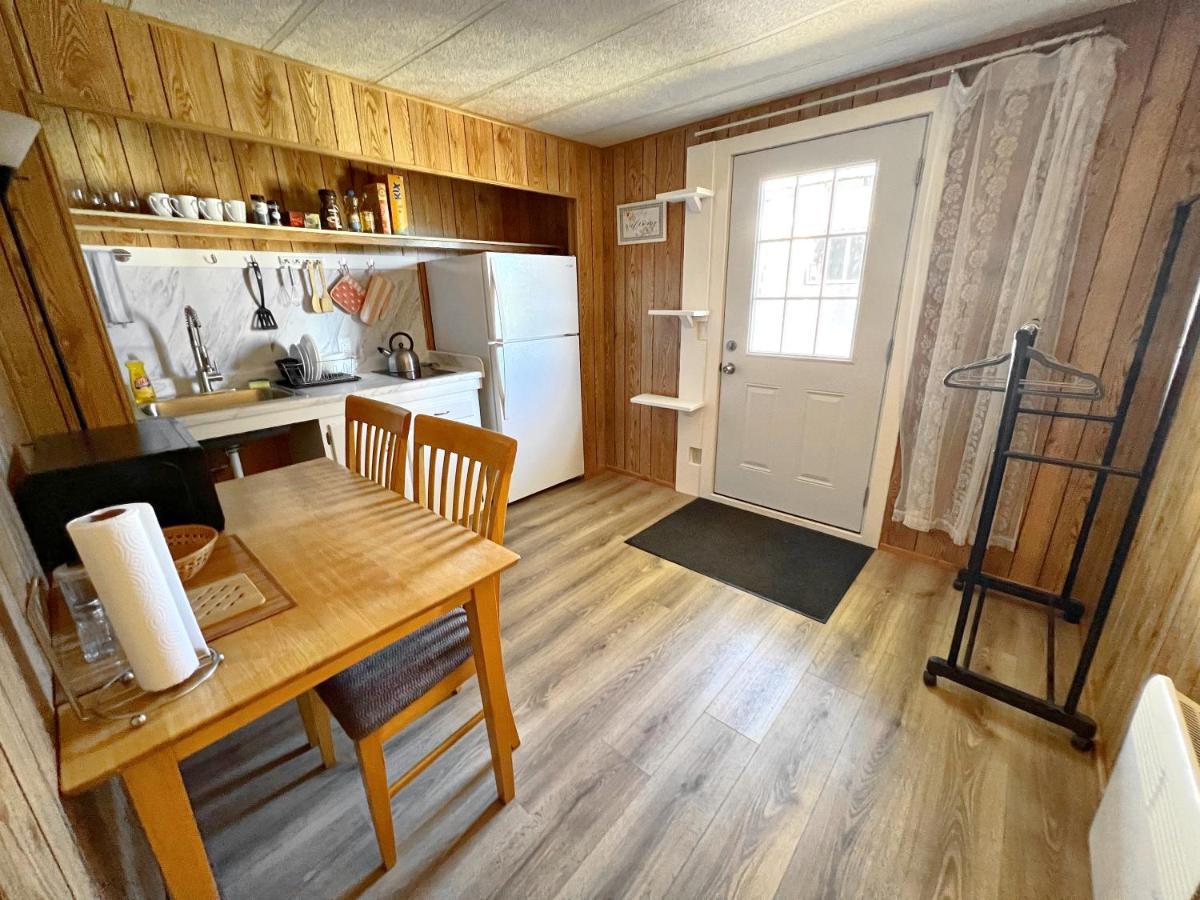 1 Bedroom Home Near Lassen Volcanic Park Paynes Creek Exterior photo